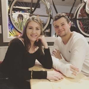 Meet your Posher, Holly